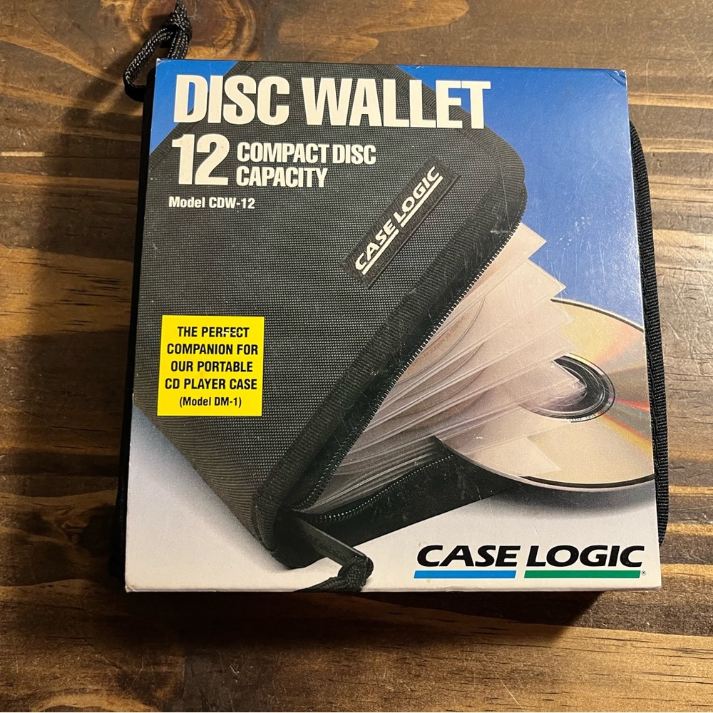 Vintage 1991 Black Case Logic 12 Disc CD Wallet CDW-12 New Old Stock Original
